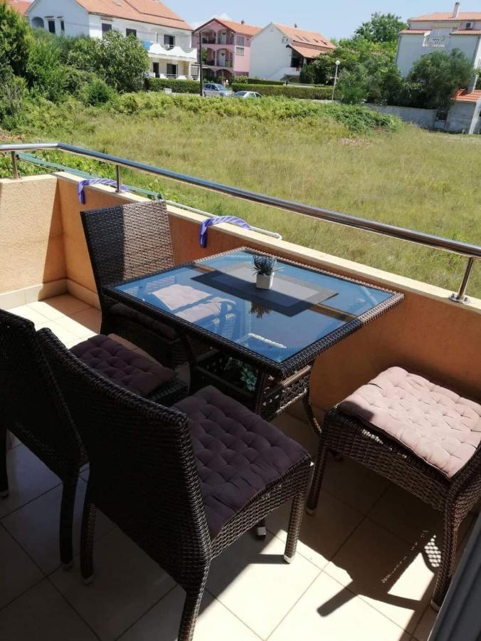 Apartments By The Sea Privlaka, Zadar - 14816 ภายนอก รูปภาพ